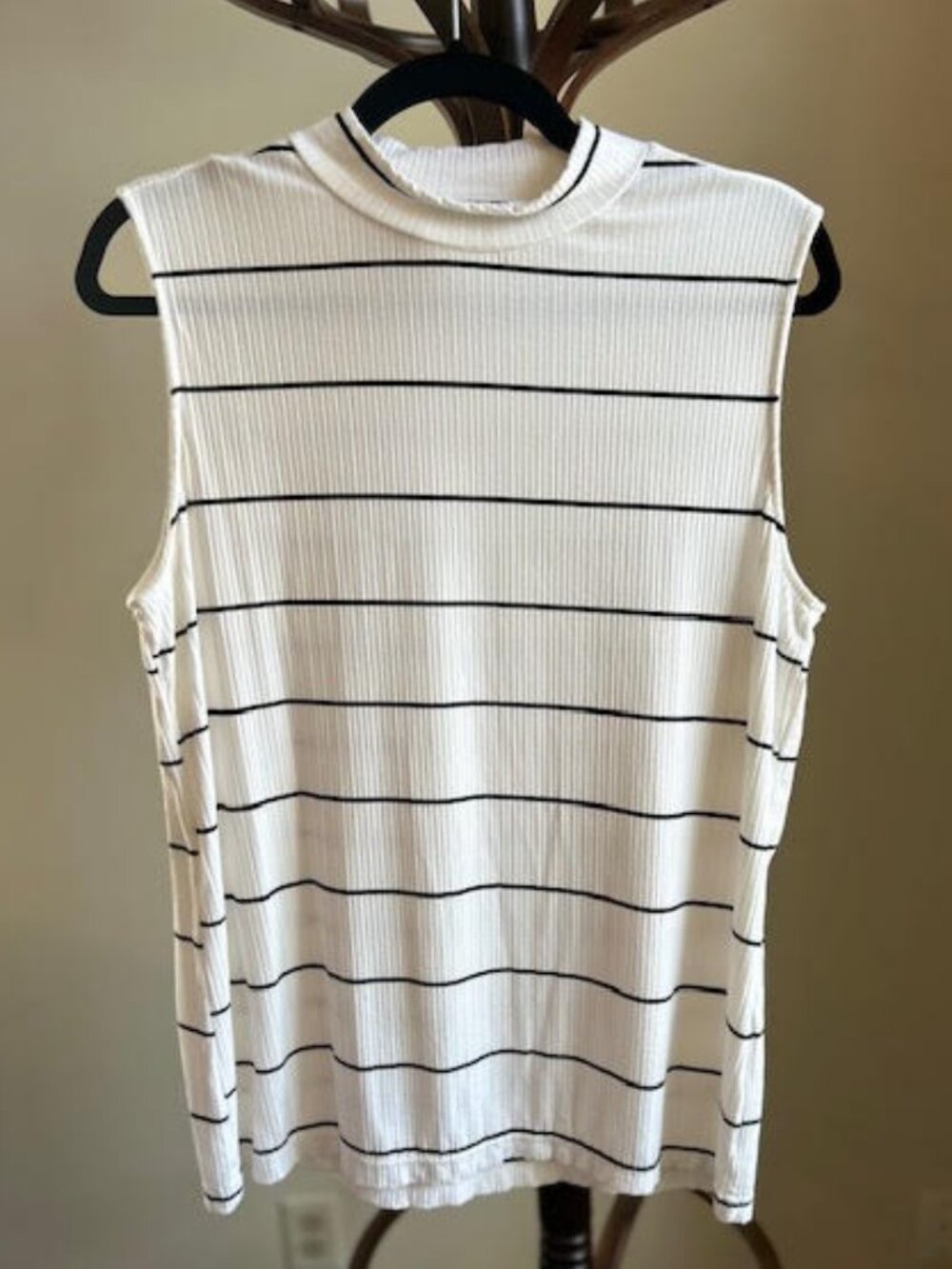 The Limited Striped Mock Neck Sleeveless Top XL
